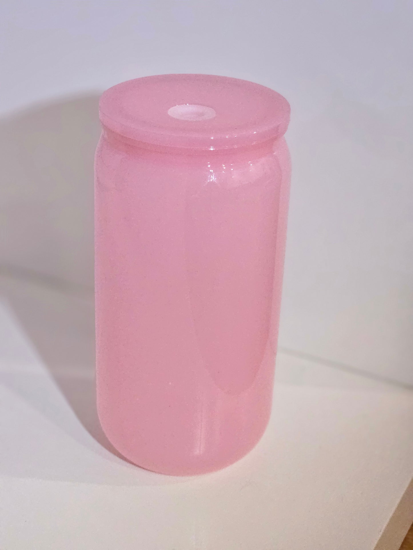 Verre - Beer can plastique rose